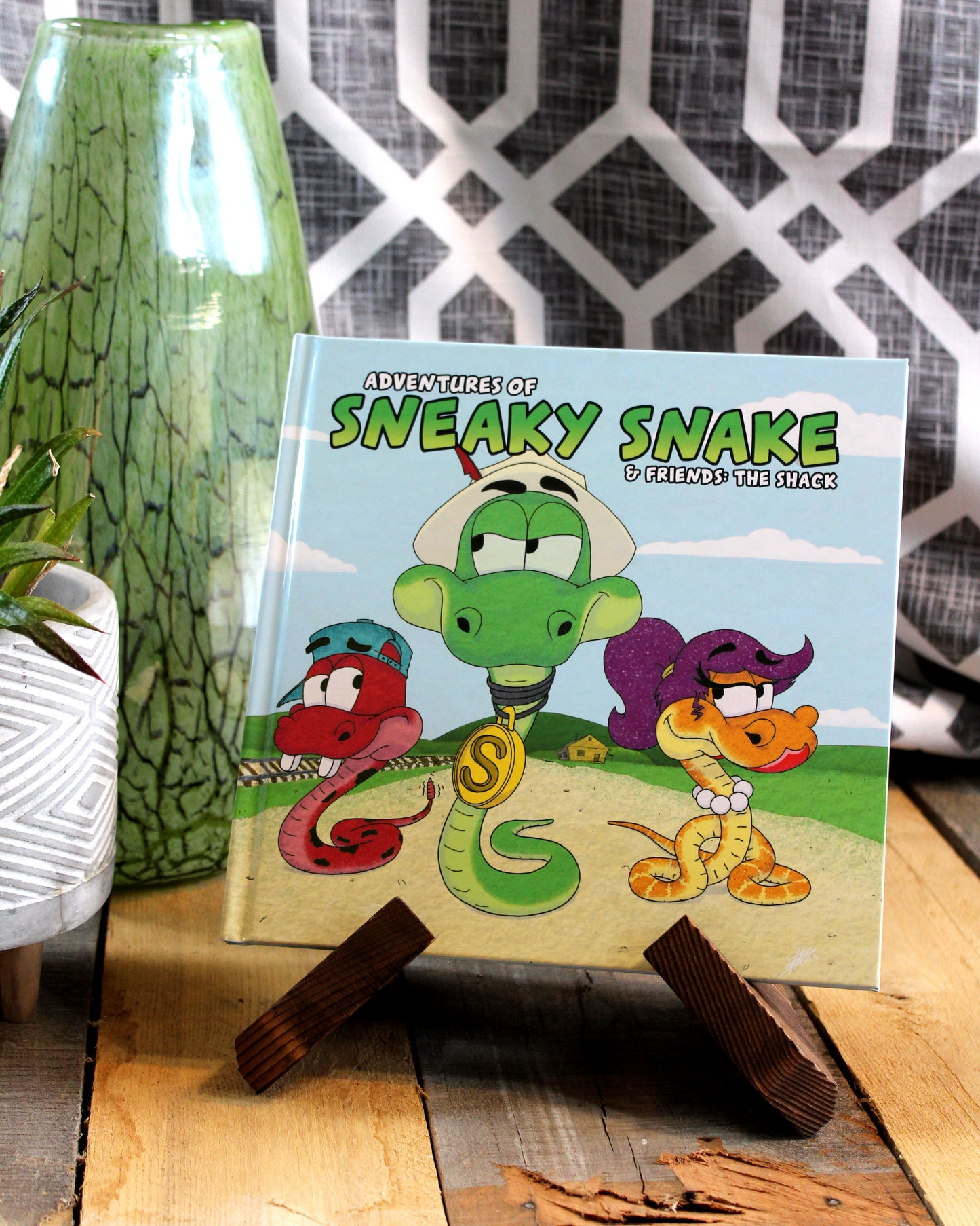 Adventures of Sneaky Snake & Friends : The Shack