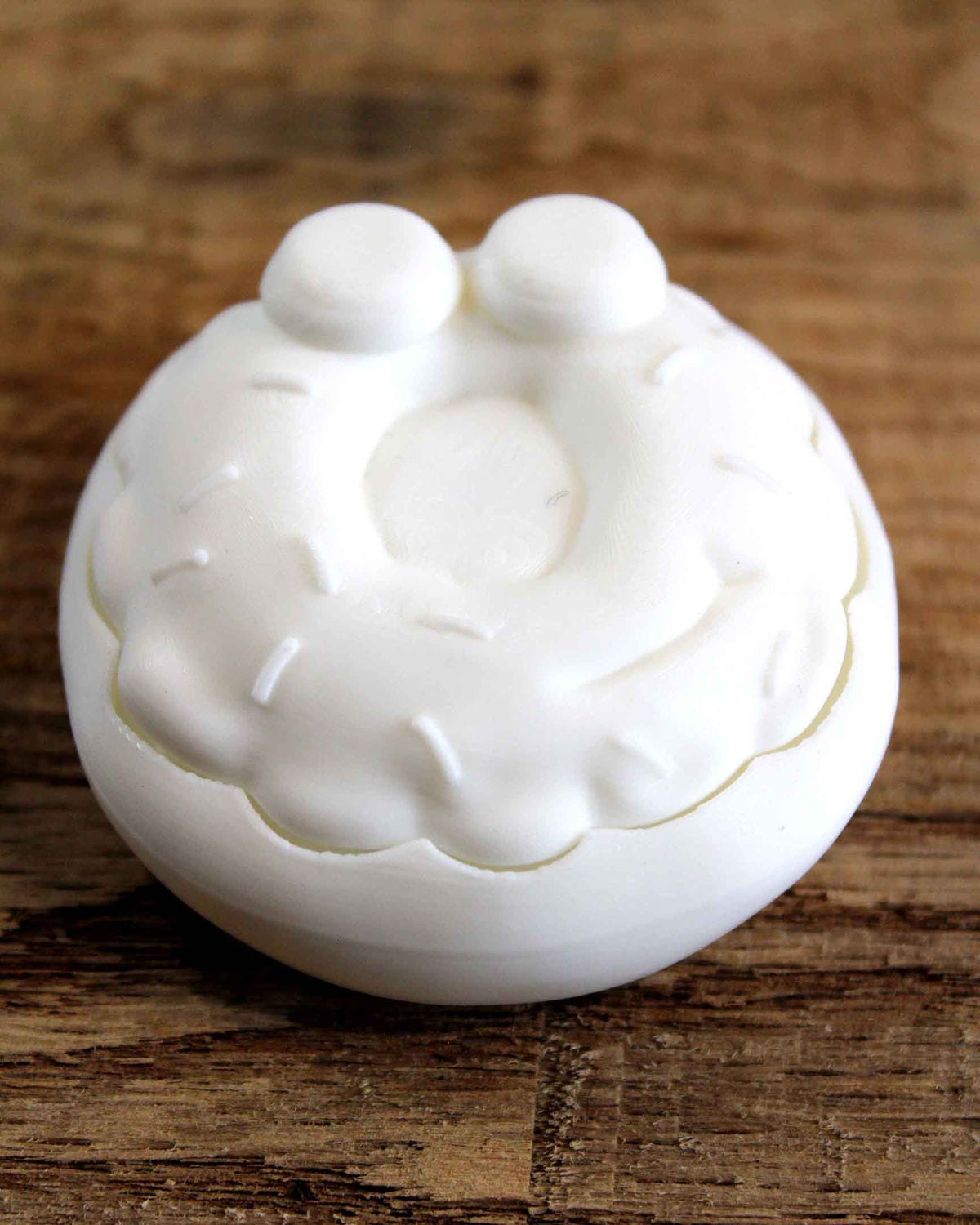 white 3d printed doughnut clicker 